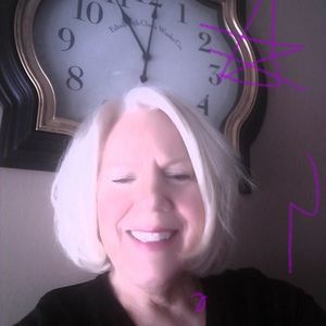 Meet your Posher, Suzanne